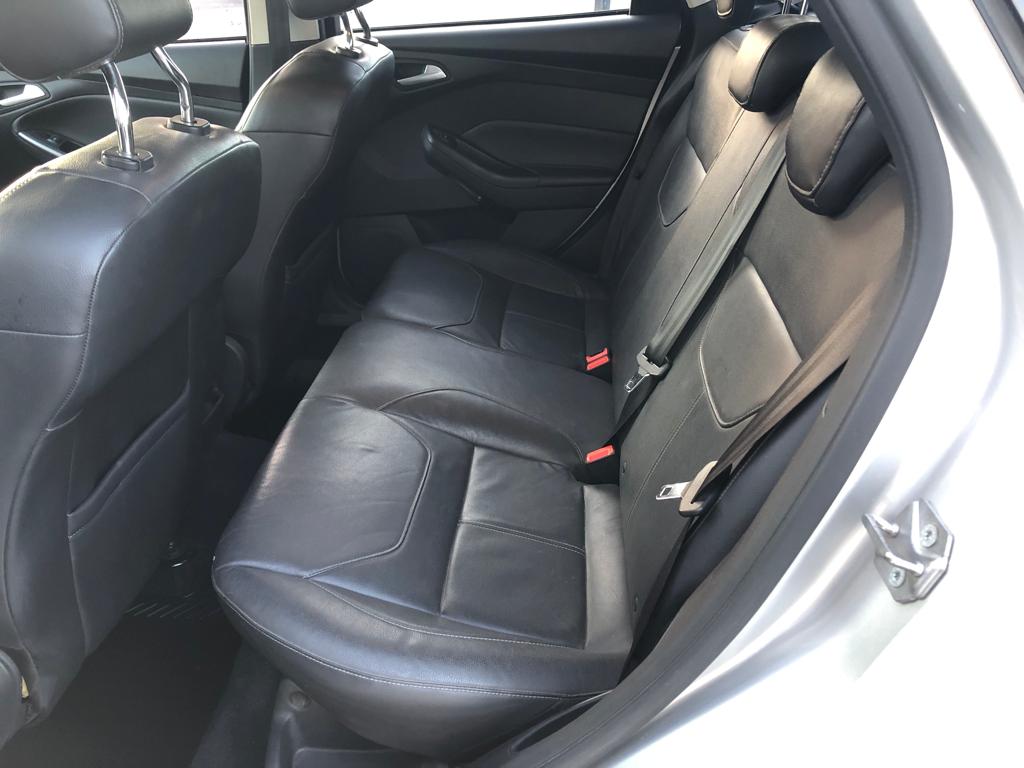 FORD FOCUS 5P 2.0L N MT SE