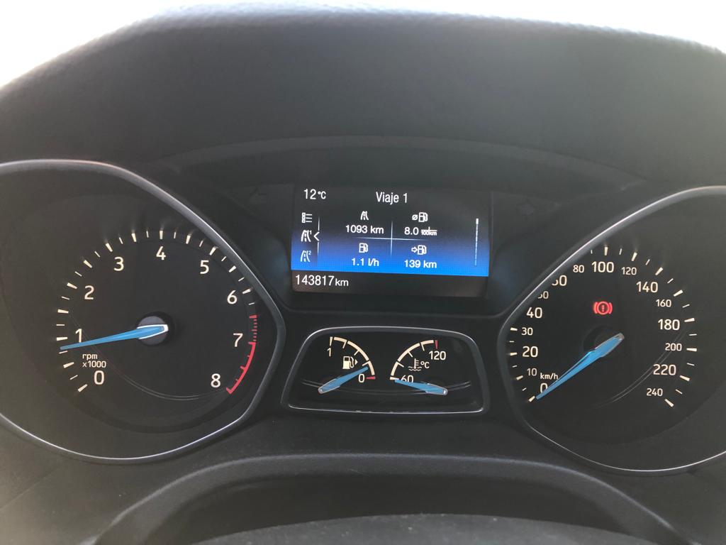 FORD FOCUS 5P 2.0L N MT SE