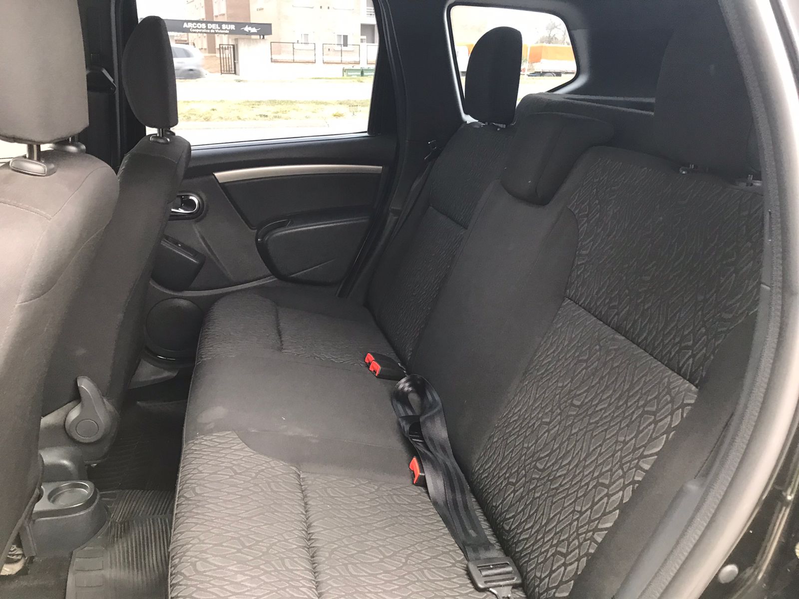 RENAULT	DUSTER PH2 DYNAMIQUE 1.6