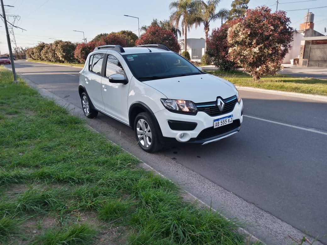 RENAULT	NUEVO SANDERO STEPWAY PRIVILEGE