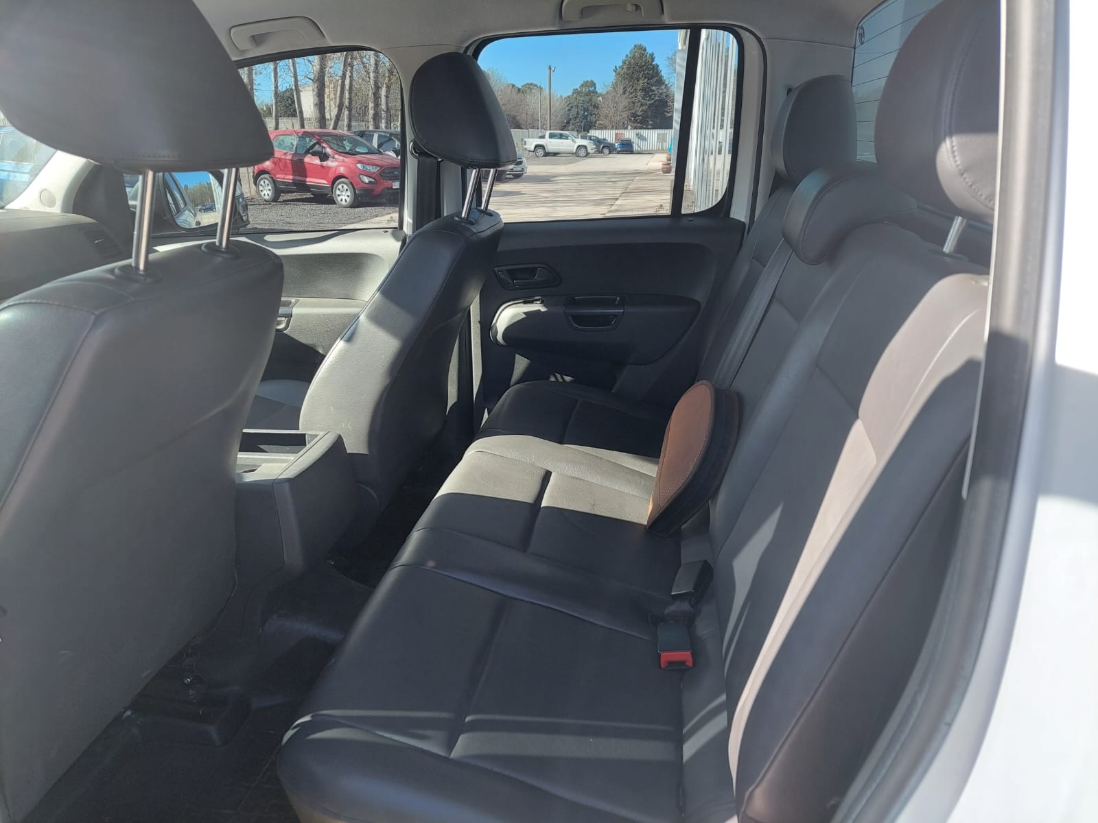VOLKSWAGEN	AMAROK DC TDI 140CV M 4X2 EU5