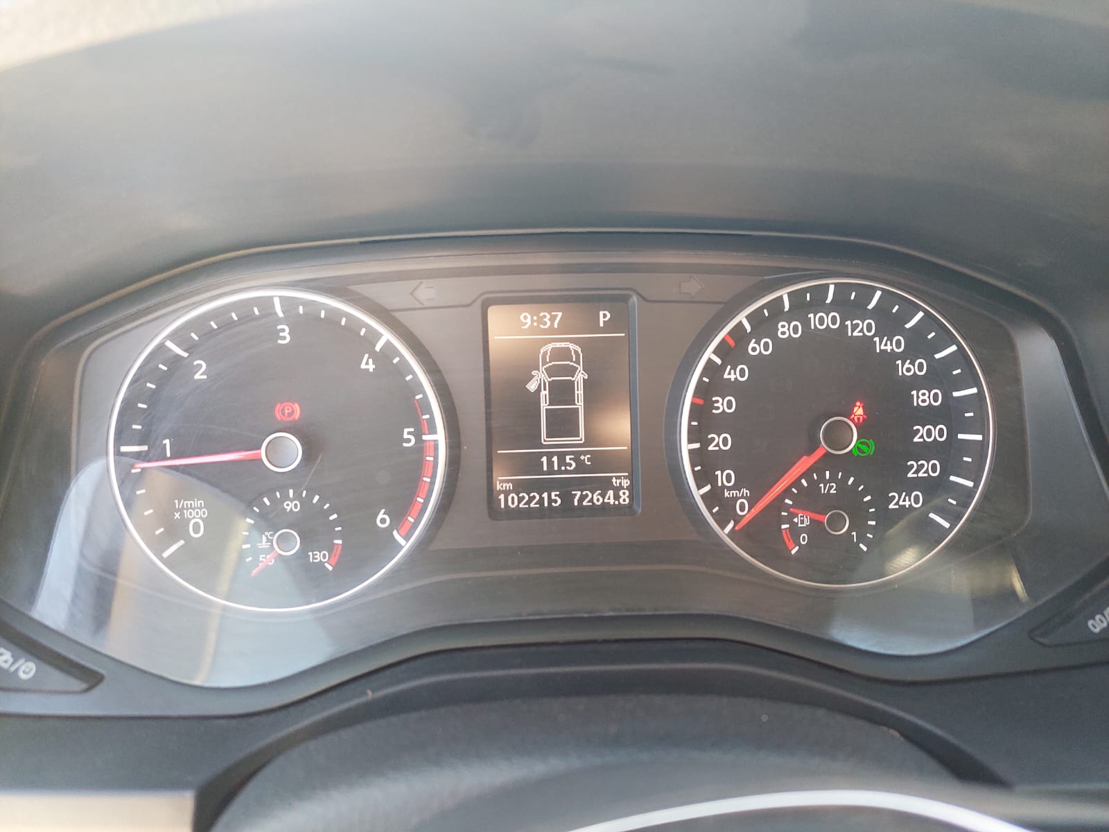 VOLKSWAGEN	AMAROK DC V6 COMFORTLINE 3.0L 258CV TDI 4X4 AT