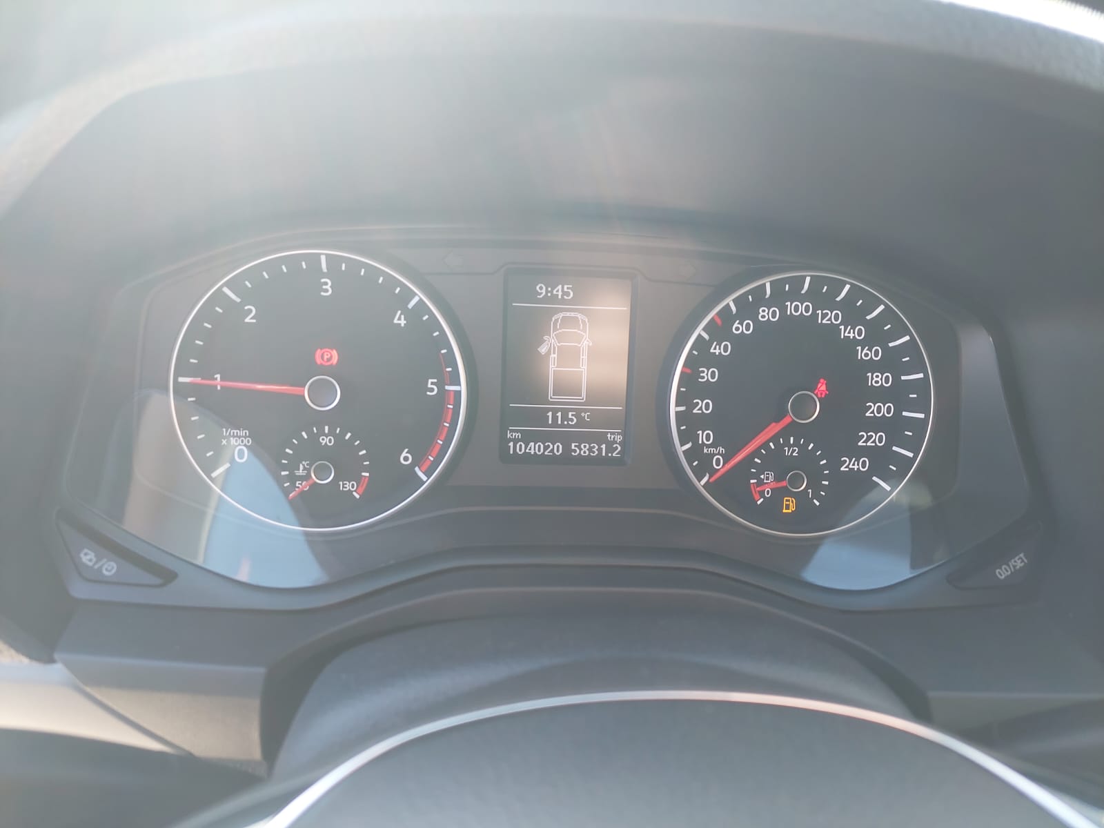 VOLKSWAGEN	AMAROK DC CONFORTLINE 4X4 MAN
