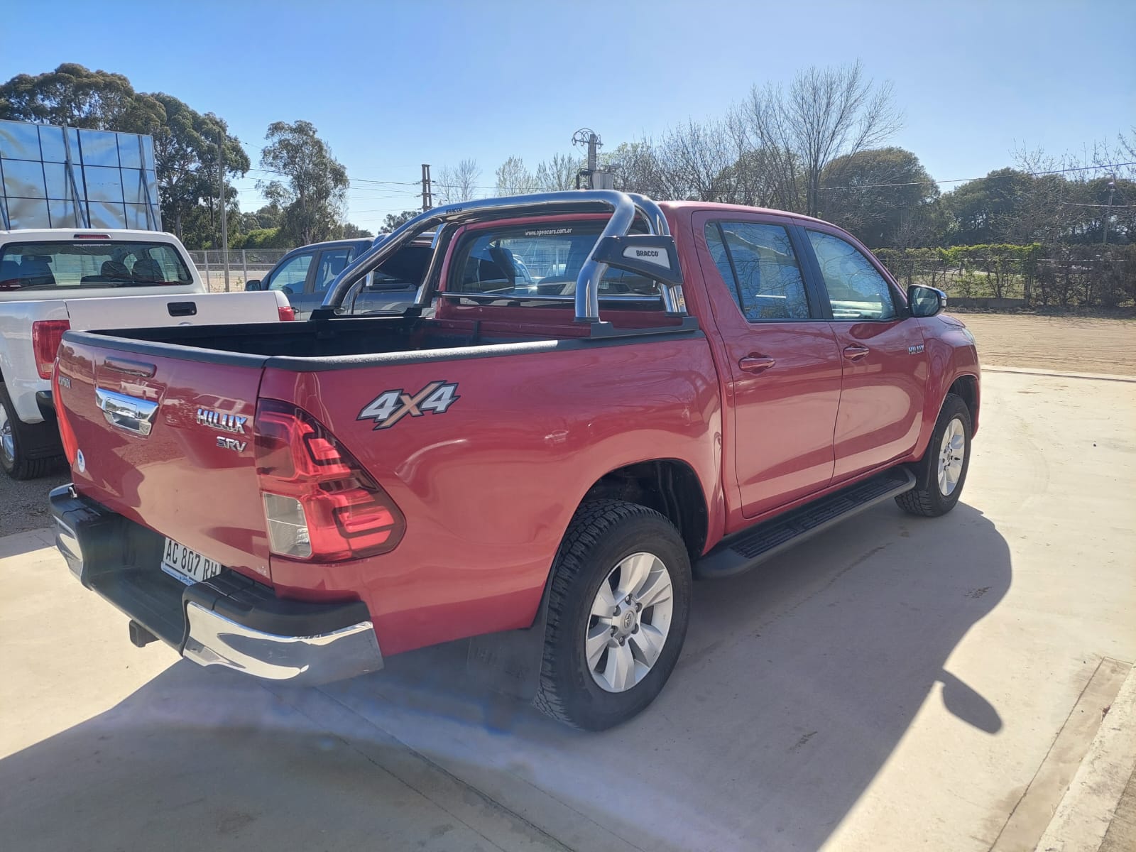 TOYOTA HILUX 4X4 D/C SRV 2.8 TDI 6 AT