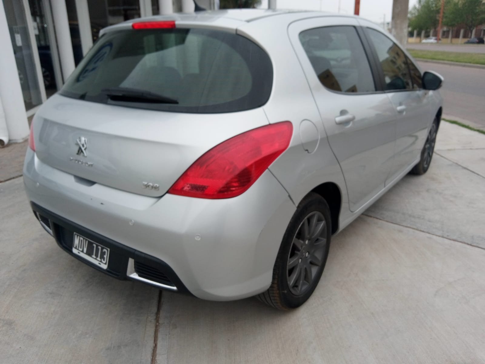 PEUGEOT	308 ALLURE 1.6N