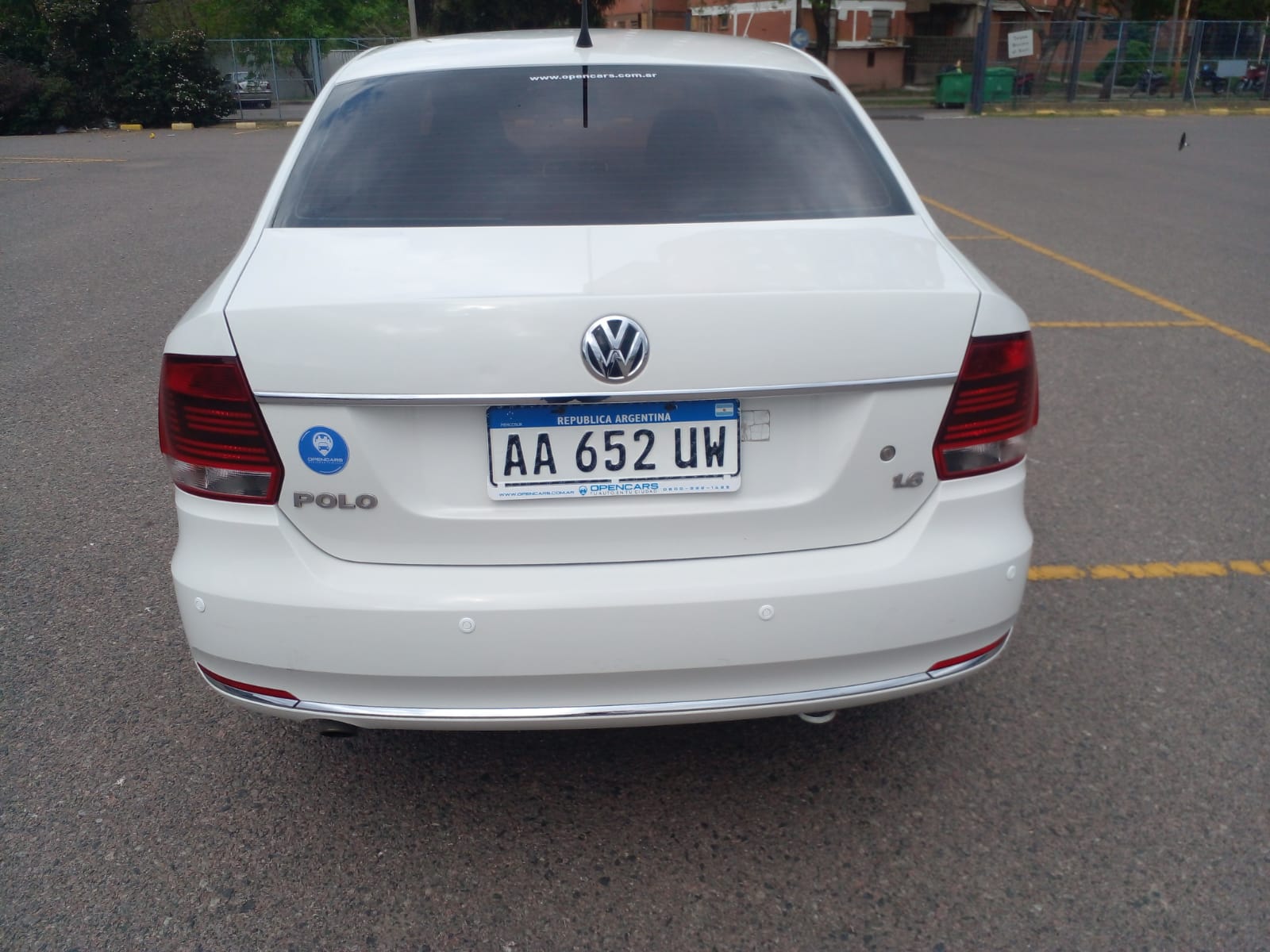 VOLKSWAGEN	POLO 1.6 L/16 COM. 4 P TIP