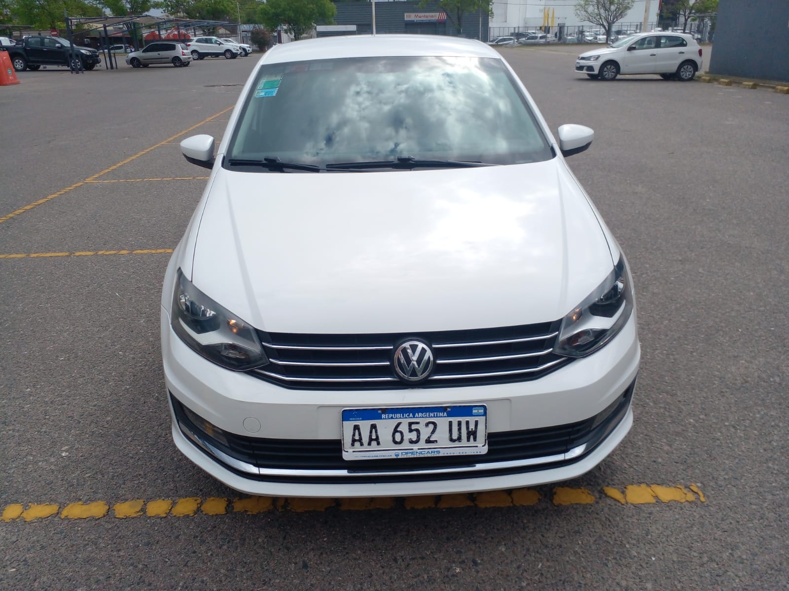 VOLKSWAGEN	POLO 1.6 L/16 COM. 4 P TIP