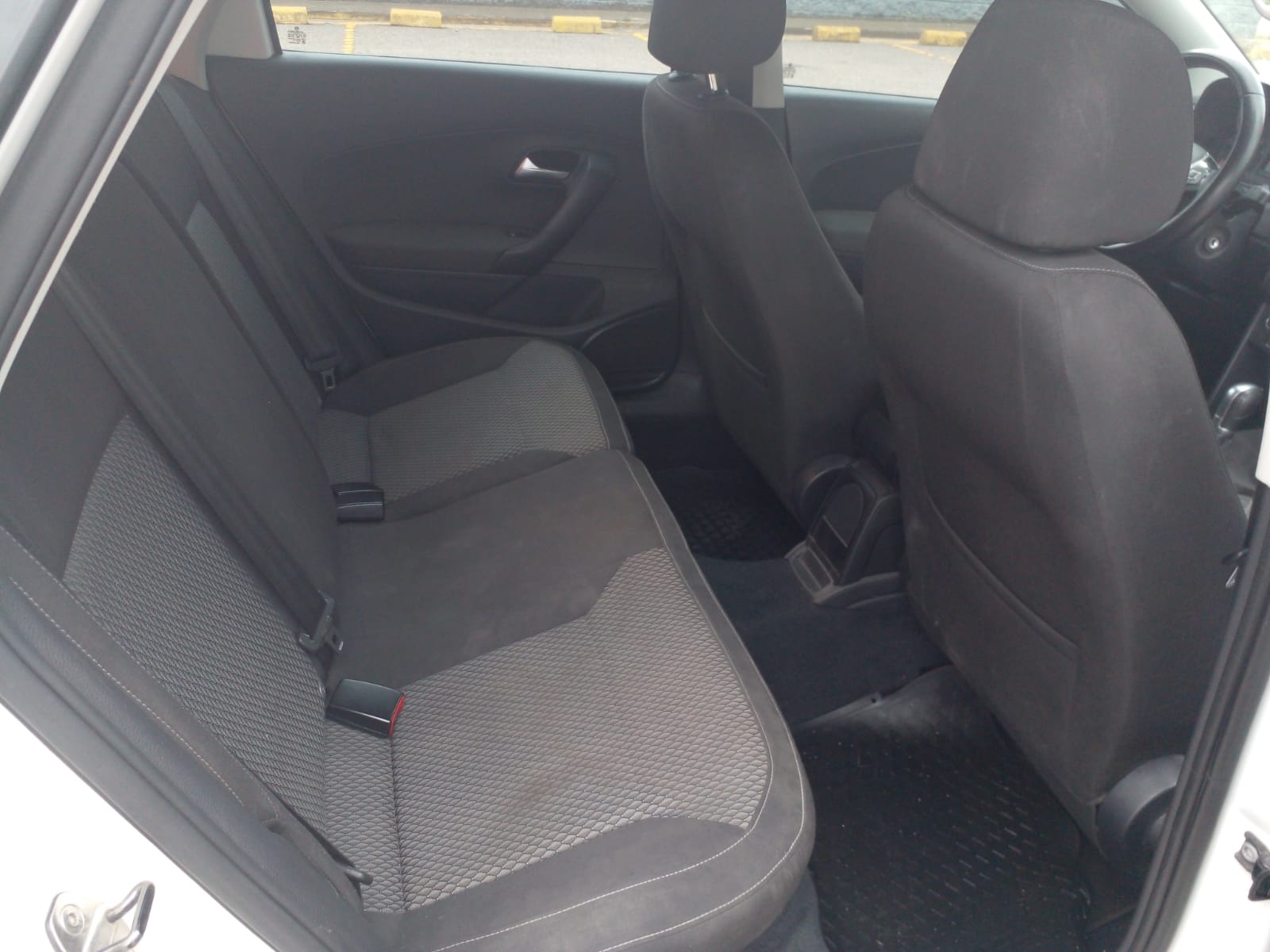 VOLKSWAGEN	POLO 1.6 L/16 COM. 4 P TIP