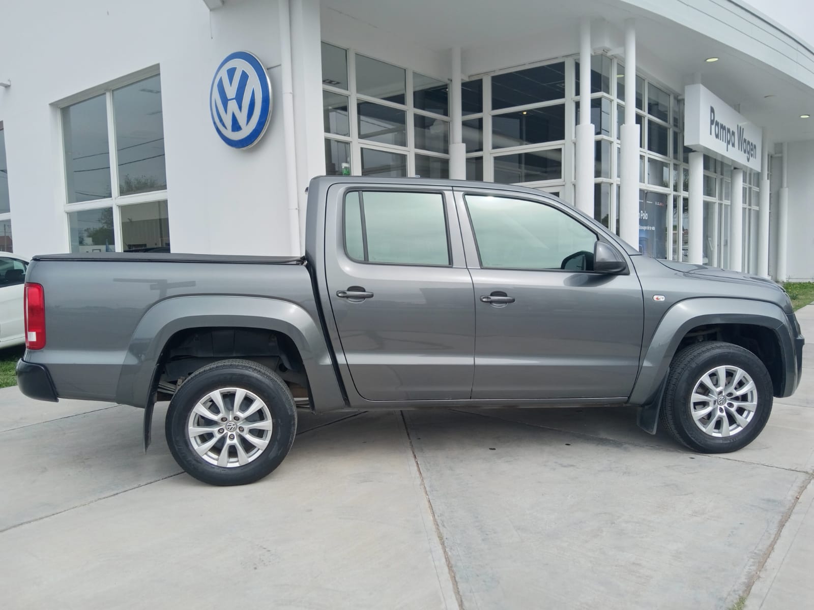 VOLKSWAGEN	NUEVA AMAROK DC 2.0L TDI 180 CV COMFORTLINE 4X2 AT