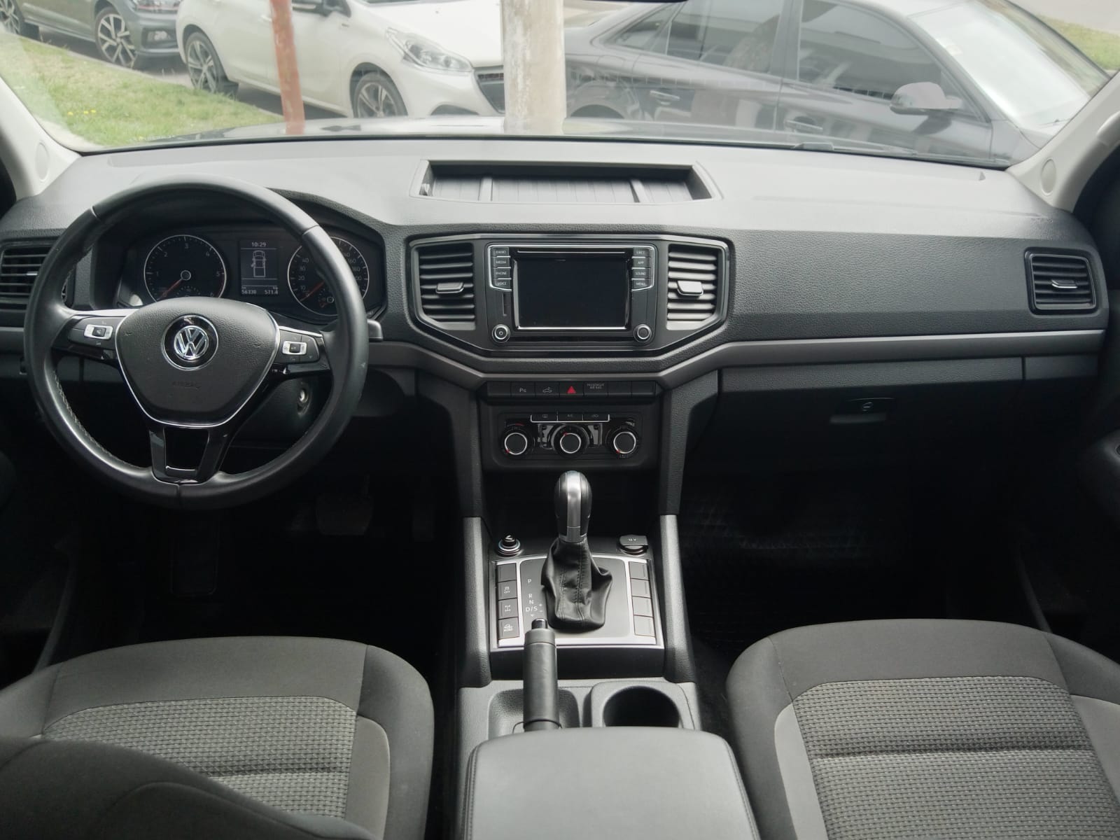 VOLKSWAGEN	NUEVA AMAROK DC 2.0L TDI 180 CV COMFORTLINE 4X2 AT
