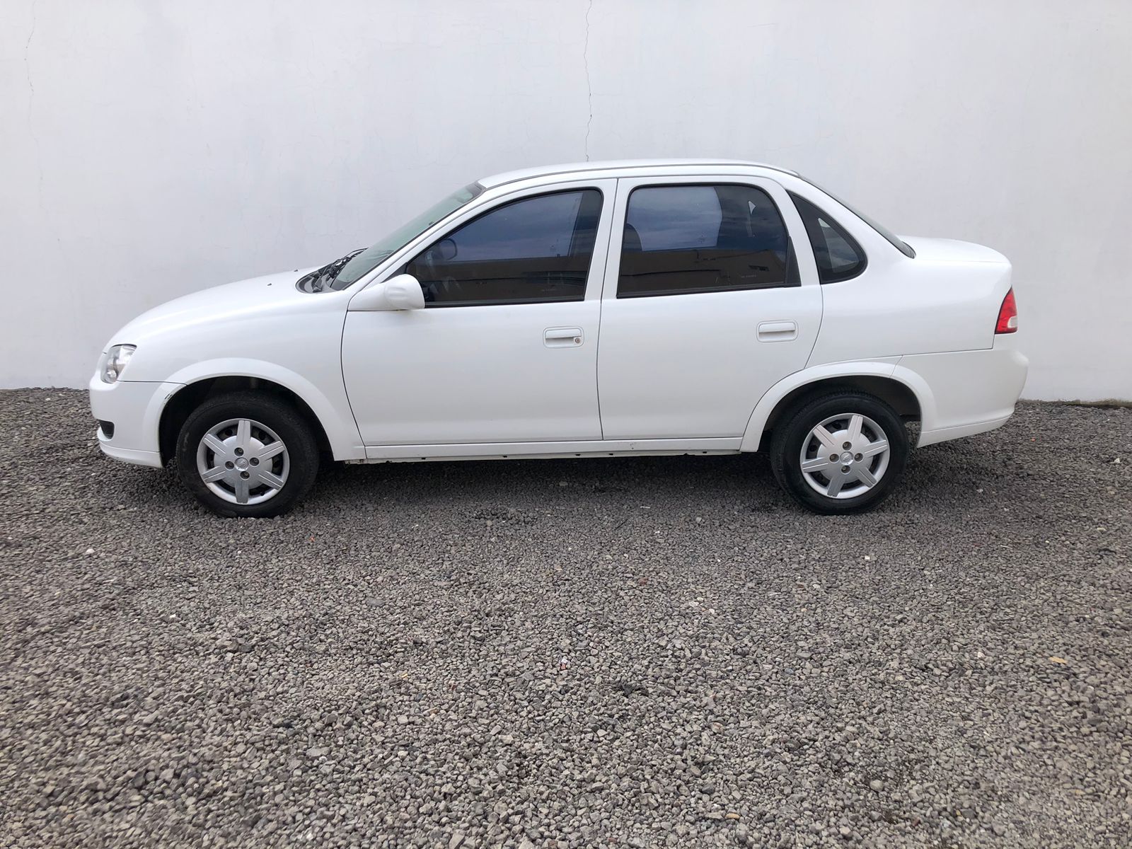 CHEVROLET CLASSIC 4P LS ABS+AIRBAG 1.4N